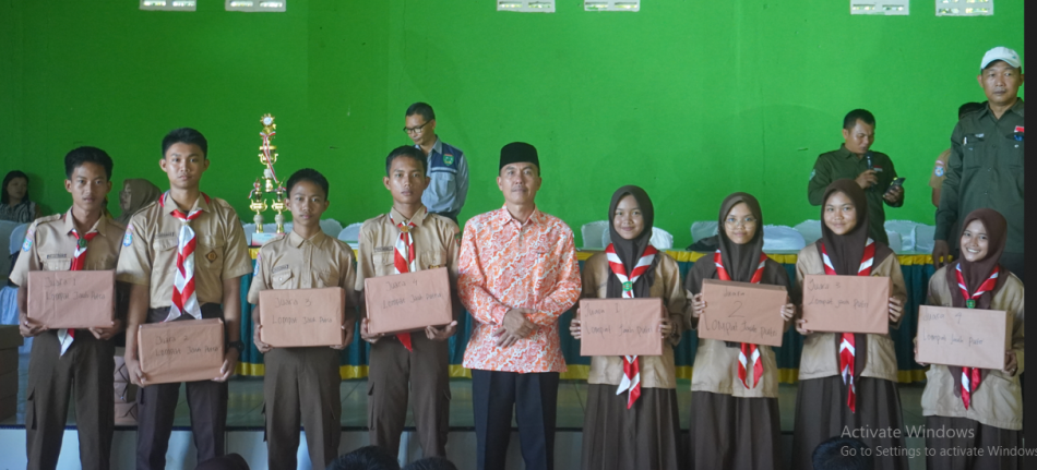 KEGIATAN SISWA AKHIR SEMESTER